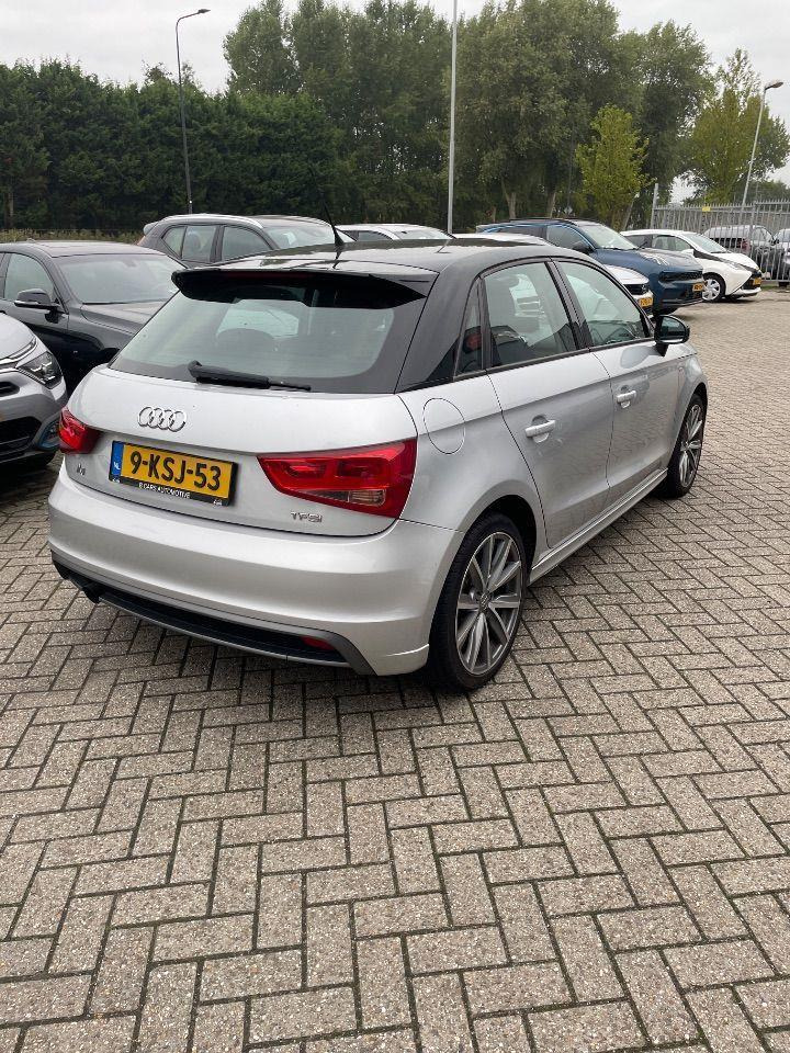 Audi A1 Sportback 1.2 TFSI Admired | 2013 | 216.082 km | 9KSJ53 | NAP: Logisch - Хэтчбек: фото 4 Audi A1 Sportback 1.2 TFSI Admired | 2013 | 216.082 km | 9KSJ53 | NAP: Logisch - Хэтчбек: фото 4