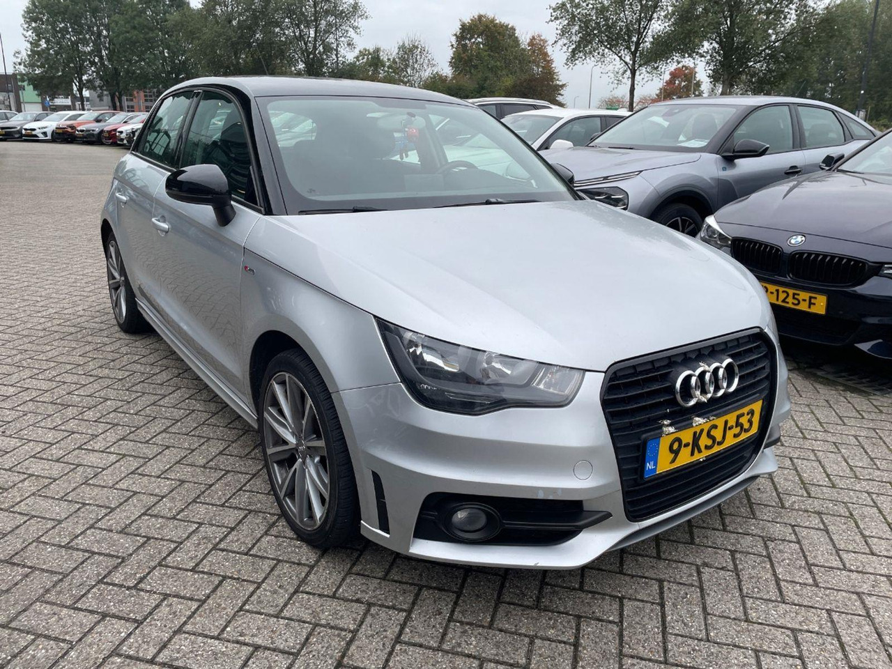 Audi A1 Sportback 1.2 TFSI Admired | 2013 | 216.082 km | 9KSJ53 | NAP: Logisch - Хэтчбек: фото 2 Audi A1 Sportback 1.2 TFSI Admired | 2013 | 216.082 km | 9KSJ53 | NAP: Logisch - Хэтчбек: фото 2