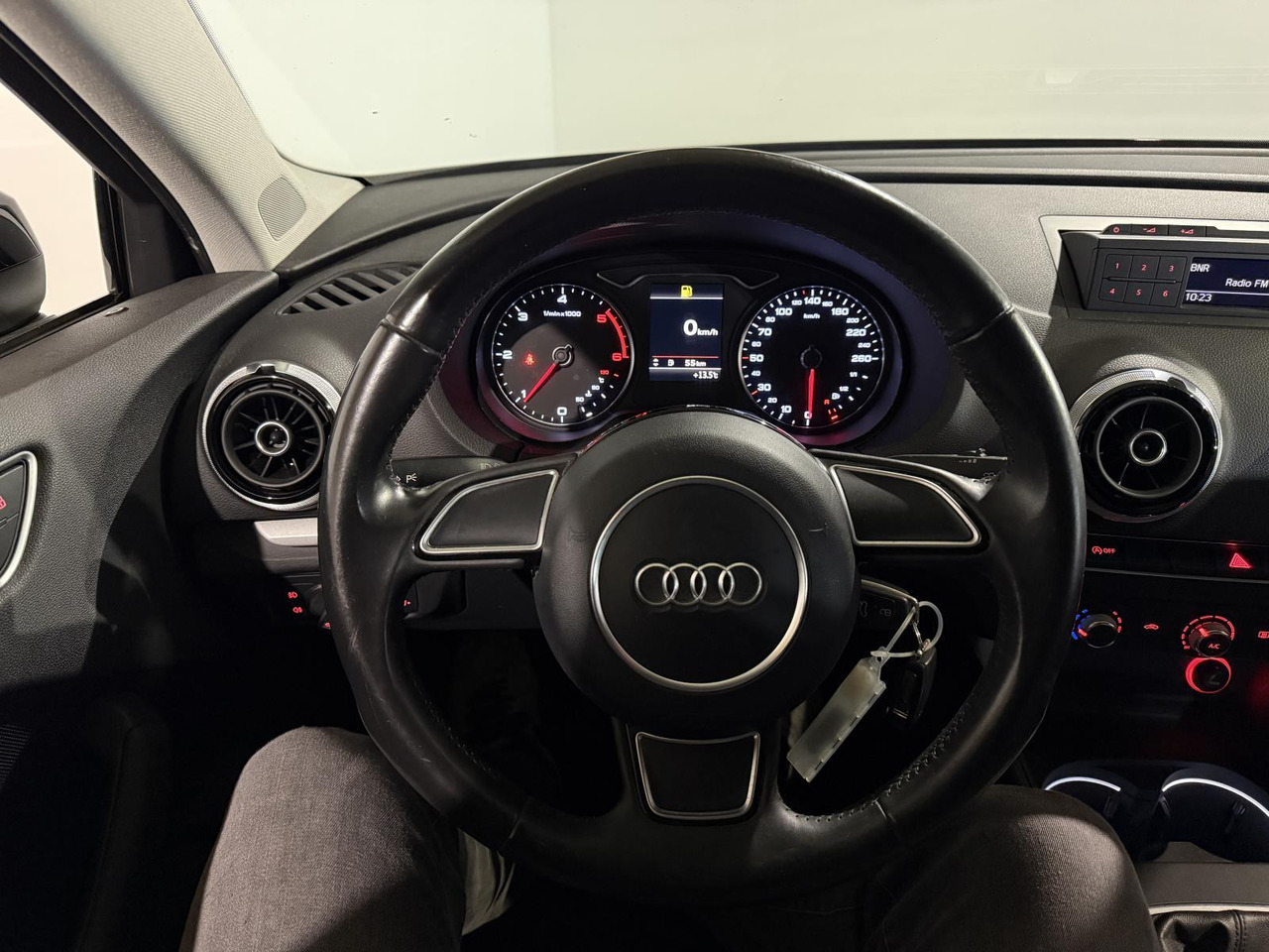 Audi | A3 Limousine | 1.6 TDI Ambition Pro Line Plus | 2014 | 271.612 km | GG798Z | Onlogisch - Седан: фото 3 Audi | A3 Limousine | 1.6 TDI Ambition Pro Line Plus | 2014 | 271.612 km | GG798Z | Onlogisch - Седан: фото 3