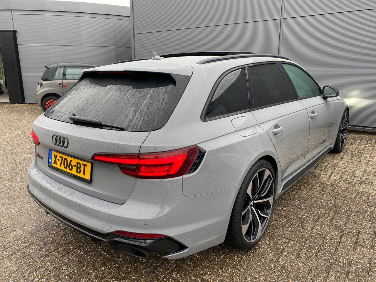 Audi A4 RS 4 Avant 2.9 TFSI quattro | 2018 | 96.192 km | Automaat | X706BT | NAP: Geen oordeel - Легковой автомобиль: фото 4 Audi A4 RS 4 Avant 2.9 TFSI quattro | 2018 | 96.192 km | Automaat | X706BT | NAP: Geen oordeel - Легковой автомобиль: фото 4