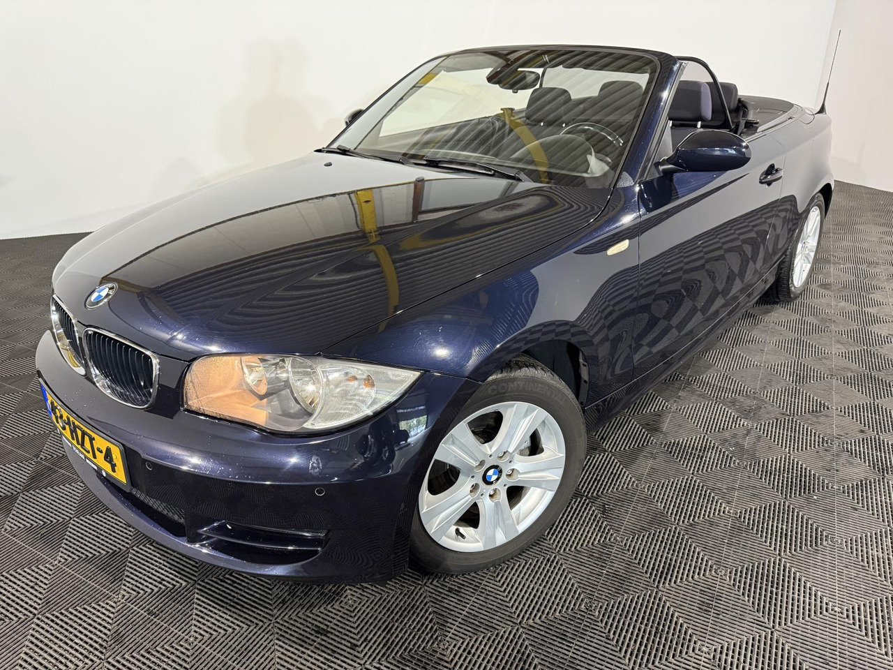BMW | 1-serie Cabrio | 118i High Executive | 2009 | 114.310 km | 43HZT4 | Logisch - Легковой автомобиль: фото 1 BMW | 1-serie Cabrio | 118i High Executive | 2009 | 114.310 km | 43HZT4 | Logisch - Легковой автомобиль: фото 1