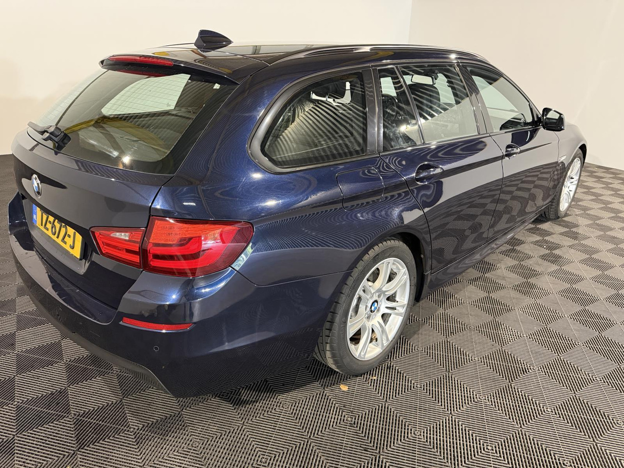 BMW | 5-serie Touring | 520d High Executive | 2011 | 320.778 km | TZ672J | Geen oordeel - Легковой автомобиль: фото 3 BMW | 5-serie Touring | 520d High Executive | 2011 | 320.778 km | TZ672J | Geen oordeel - Легковой автомобиль: фото 3