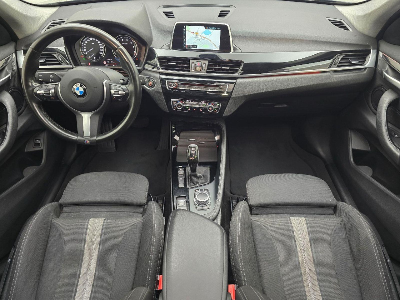 BMW X1 sDrive20i Executive Edition | 2019 | 143.771 km | Automaat | X867FB | NAP: Geen oordeel - Внедорожник: фото 5 BMW X1 sDrive20i Executive Edition | 2019 | 143.771 km | Automaat | X867FB | NAP: Geen oordeel - Внедорожник: фото 5