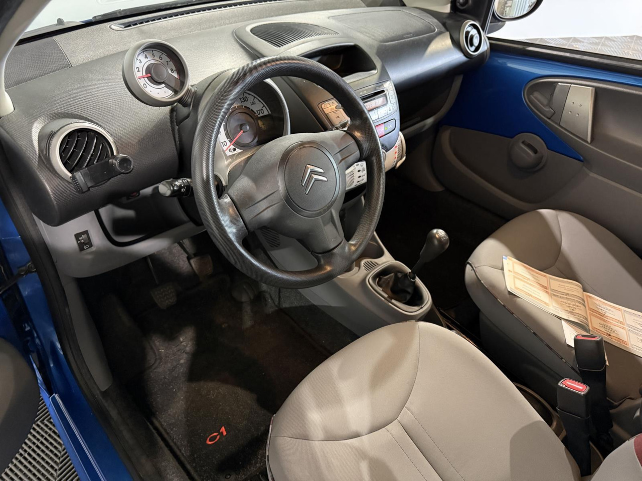 Citroen C1 1.0-12V Ambiance | 2011 | 217.929 km | 65-RDS-1 - Хэтчбек: фото 3 Citroen C1 1.0-12V Ambiance | 2011 | 217.929 km | 65-RDS-1 - Хэтчбек: фото 3