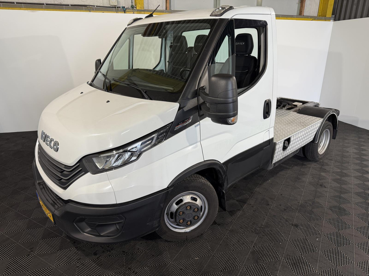 Iveco 40C18 Daily VSH-15-F 201.901 km - Другая техника: фото 1 Iveco 40C18 Daily VSH-15-F 201.901 km - Другая техника: фото 1