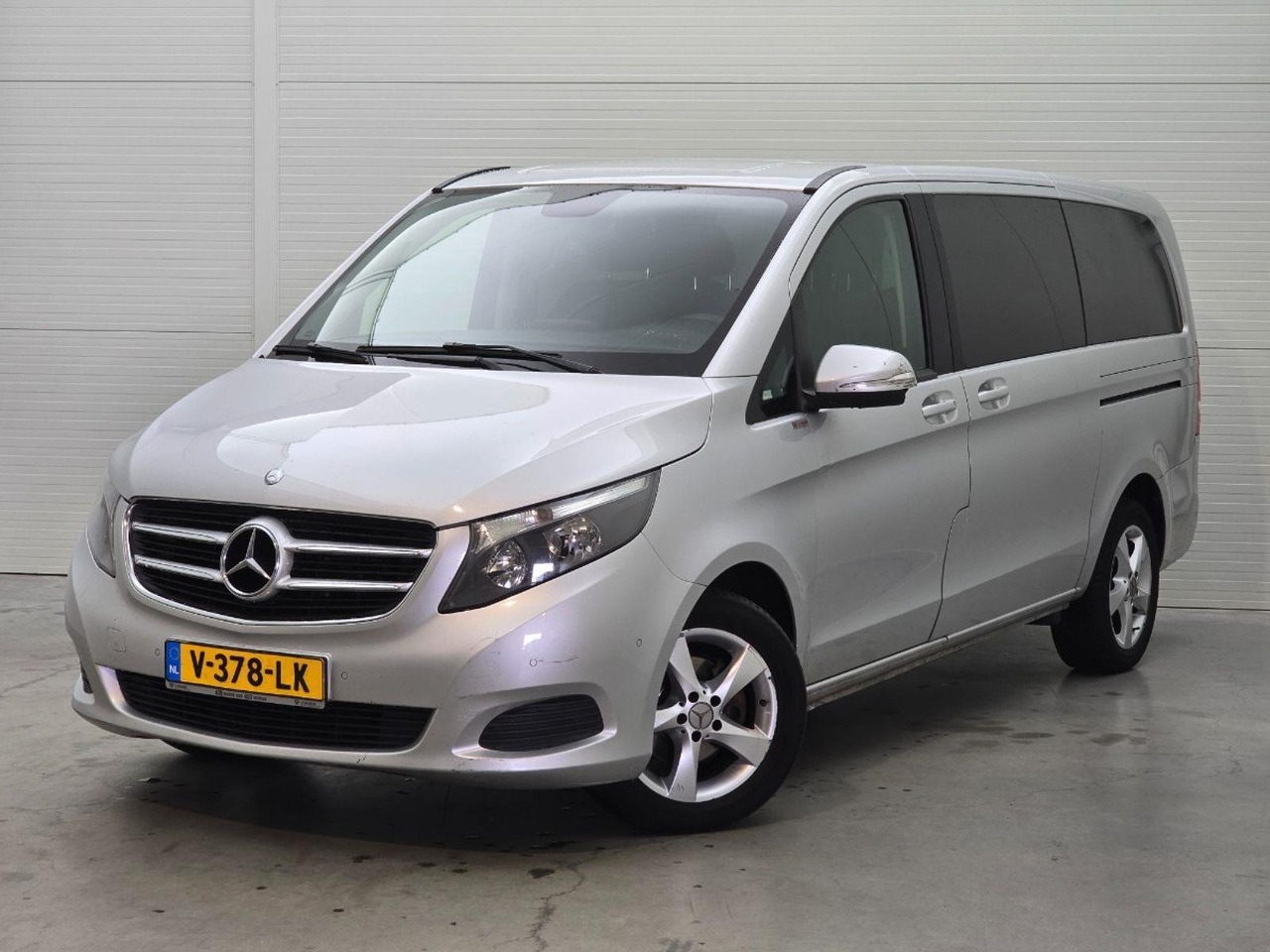 Mercedes-Benz V-klasse 220d Lang DC | 2016 | 319.567 km | Automaat | V378LK | NAP: Geen oordeel - Другая техника: фото 1 Mercedes-Benz V-klasse 220d Lang DC | 2016 | 319.567 km | Automaat | V378LK | NAP: Geen oordeel - Другая техника: фото 1