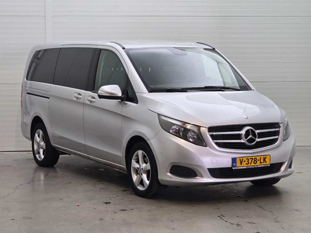 Mercedes-Benz V-klasse 220d Lang DC | 2016 | 319.567 km | Automaat | V378LK | NAP: Geen oordeel - Другая техника: фото 2 Mercedes-Benz V-klasse 220d Lang DC | 2016 | 319.567 km | Automaat | V378LK | NAP: Geen oordeel - Другая техника: фото 2