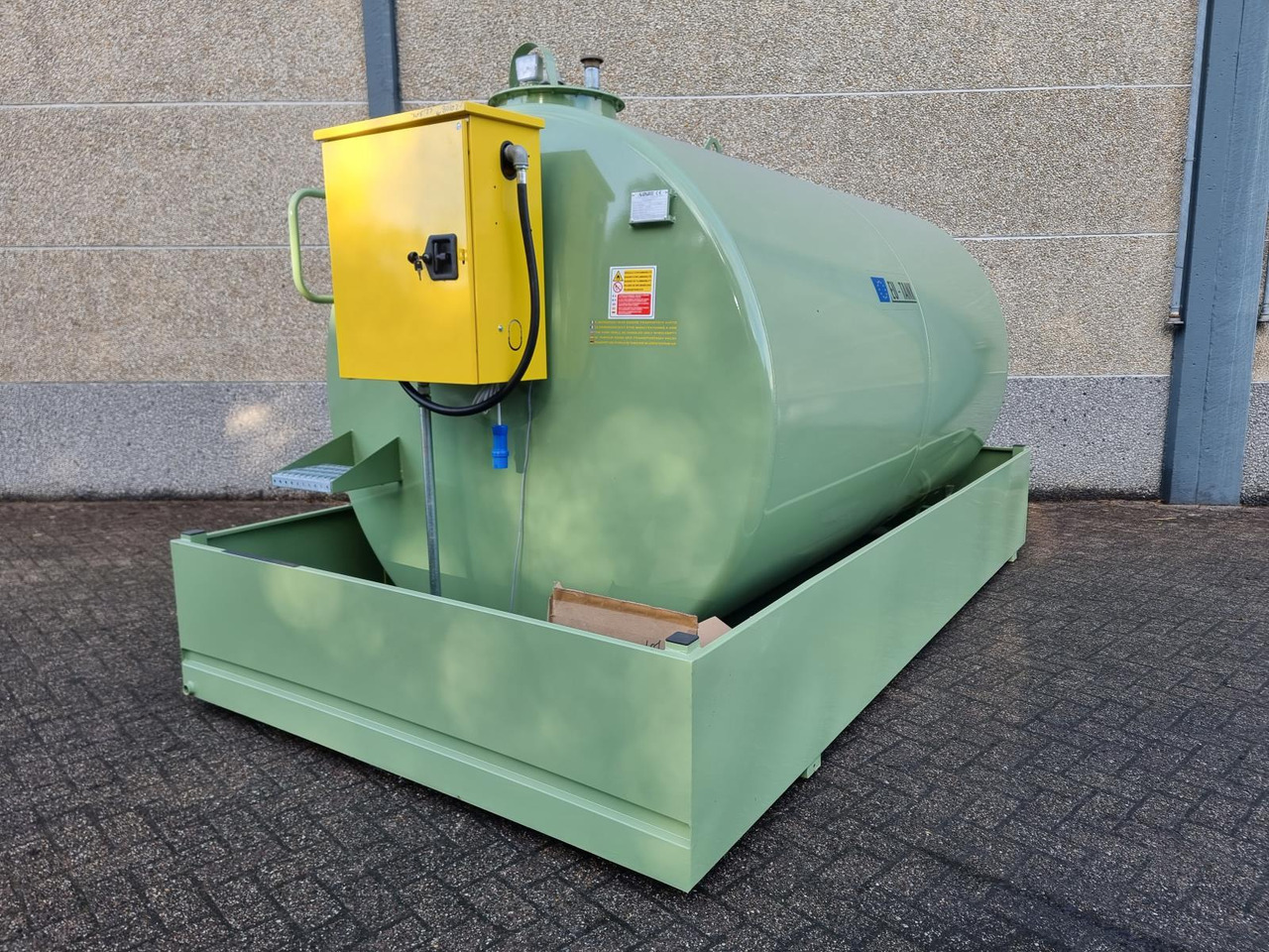 Резервуар для хранения Emiliano Serbatoi 9000 Liter Opslag Tank: фото 1