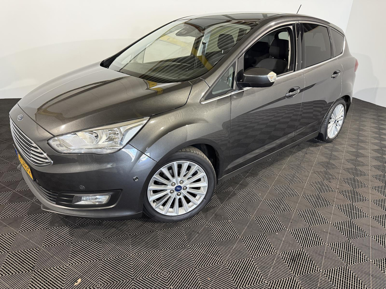 Ford C-Max 1.0 Titanium ZG-548-F 186.382 km - Легковой автомобиль: фото 1 Ford C-Max 1.0 Titanium ZG-548-F 186.382 km - Легковой автомобиль: фото 1