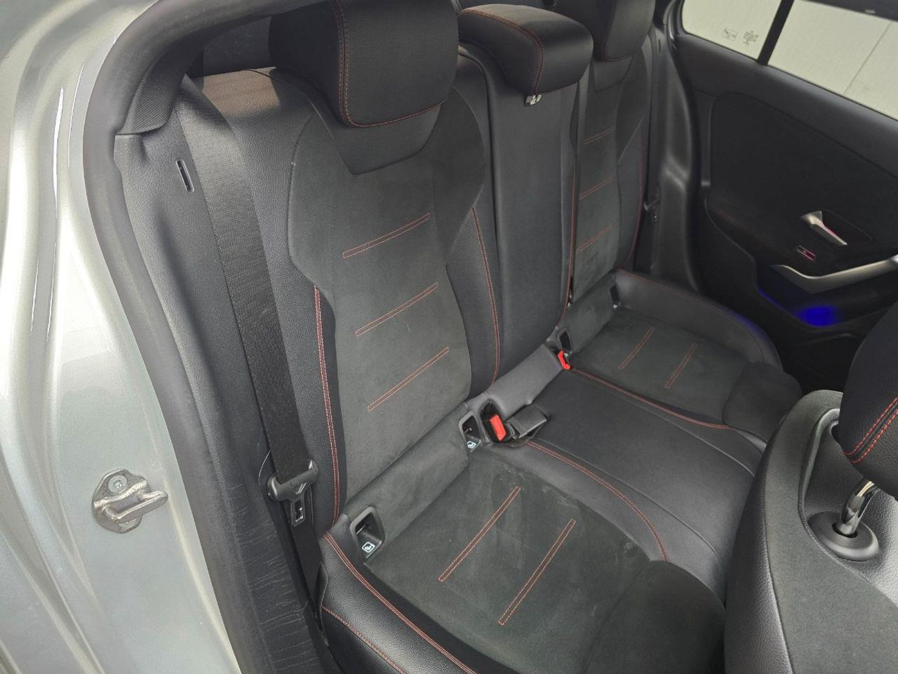 Седан Mercedes - Benz A - klasse 220 4MATIC Premium | 2019 | 198.686 km | Automaat | J970XG | NAP: Geen oordeel: фото 10