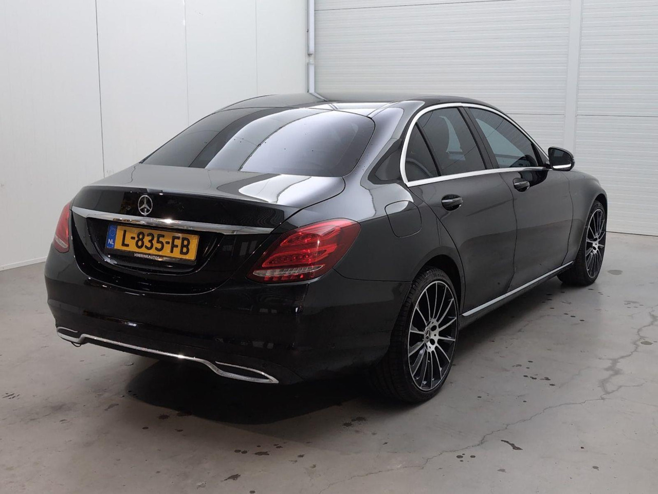 Mercedes-Benz C-klasse 250 CDI 4MATIC Premium Plus | 2017 | 201.697 km | Automaat | L835FB | NAP: Geen oordeel - Седан: фото 4 Mercedes-Benz C-klasse 250 CDI 4MATIC Premium Plus | 2017 | 201.697 km | Automaat | L835FB | NAP: Geen oordeel - Седан: фото 4