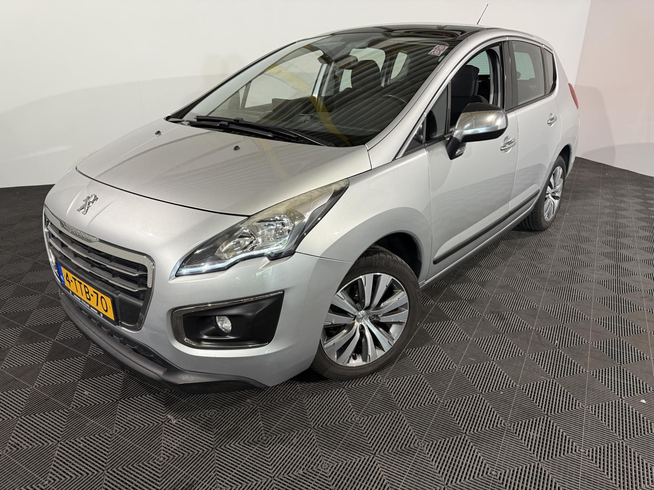 Peugeot 3008 1.6 THP Active | 2014 | 199.032 km | 4-TTB-70 - Внедорожник: фото 1 Peugeot 3008 1.6 THP Active | 2014 | 199.032 km | 4-TTB-70 - Внедорожник: фото 1