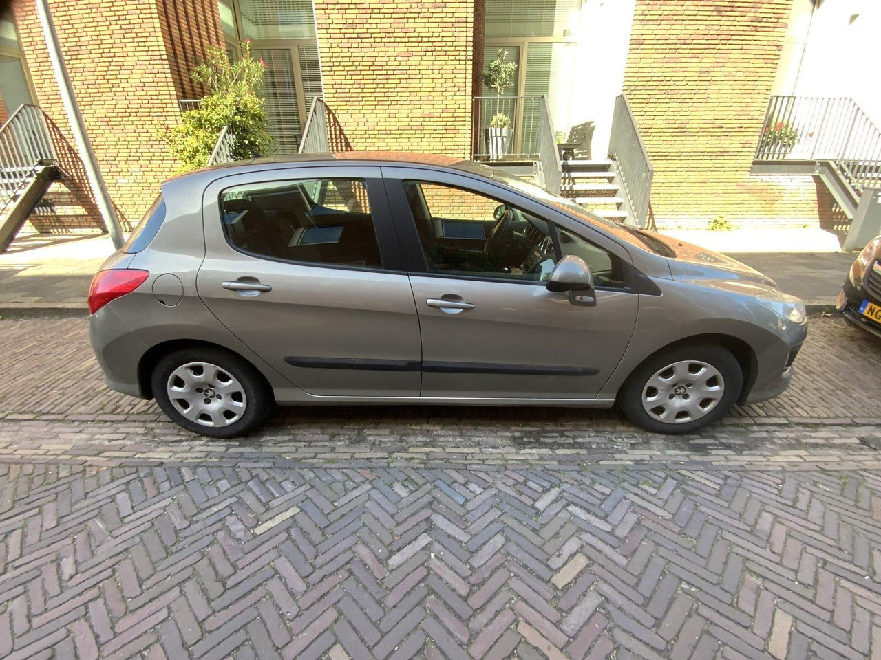 Peugeot | 308 | 1.6 VTi Access | 2011 | 142.830 km | 89RFJ2 | Logisch - Хэтчбек: фото 3 Peugeot | 308 | 1.6 VTi Access | 2011 | 142.830 km | 89RFJ2 | Logisch - Хэтчбек: фото 3
