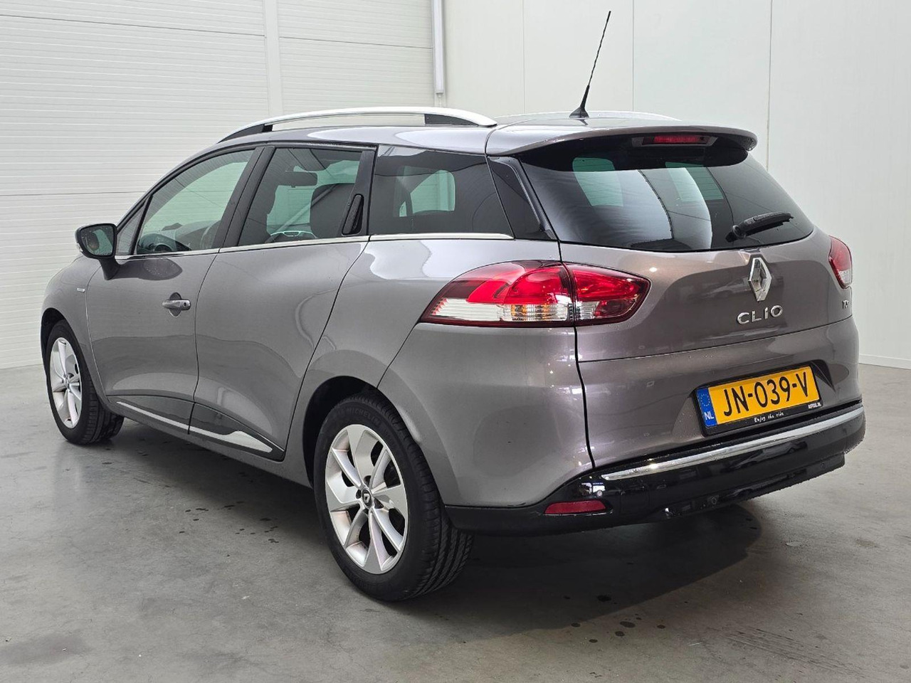 Renault Clio Estate 0.9 TCe Limited | 2016 | 152.751 km | JN039V | NAP: Logisch - Легковой автомобиль: фото 3 Renault Clio Estate 0.9 TCe Limited | 2016 | 152.751 km | JN039V | NAP: Logisch - Легковой автомобиль: фото 3
