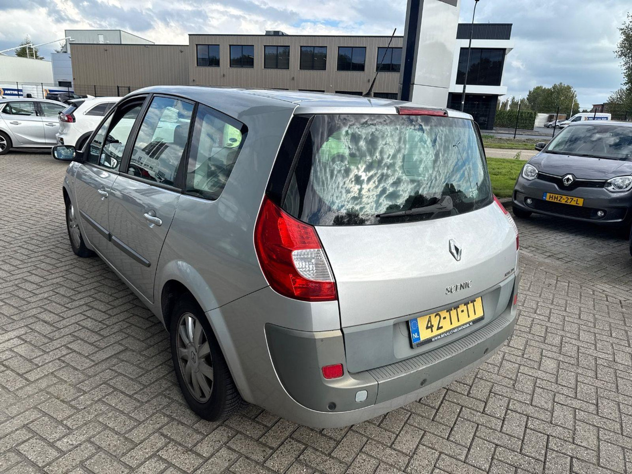 Renault Grand Scénic 2.0 - 16V Business Line 7p. | 2007 | 209.583 km | Automaat | 42TTTT | NAP: Logisch - Легковой автомобиль: фото 3 Renault Grand Scénic 2.0 - 16V Business Line 7p. | 2007 | 209.583 km | Automaat | 42TTTT | NAP: Logisch - Легковой автомобиль: фото 3