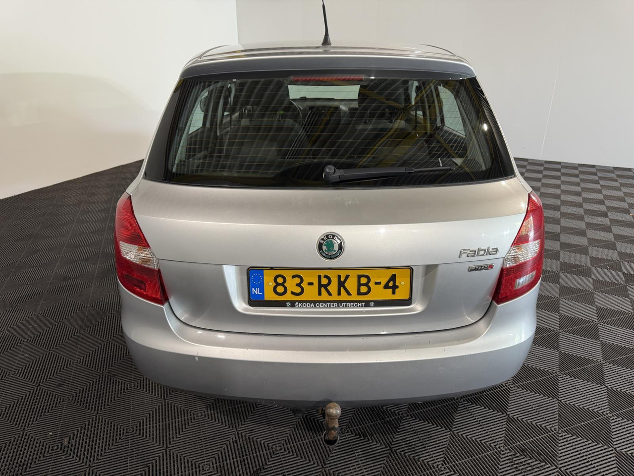 Skoda Fabia 1.2-12V Go | 2011 | 195.623 km | 83-RKB-4 - Хэтчбек: фото 2 Skoda Fabia 1.2-12V Go | 2011 | 195.623 km | 83-RKB-4 - Хэтчбек: фото 2