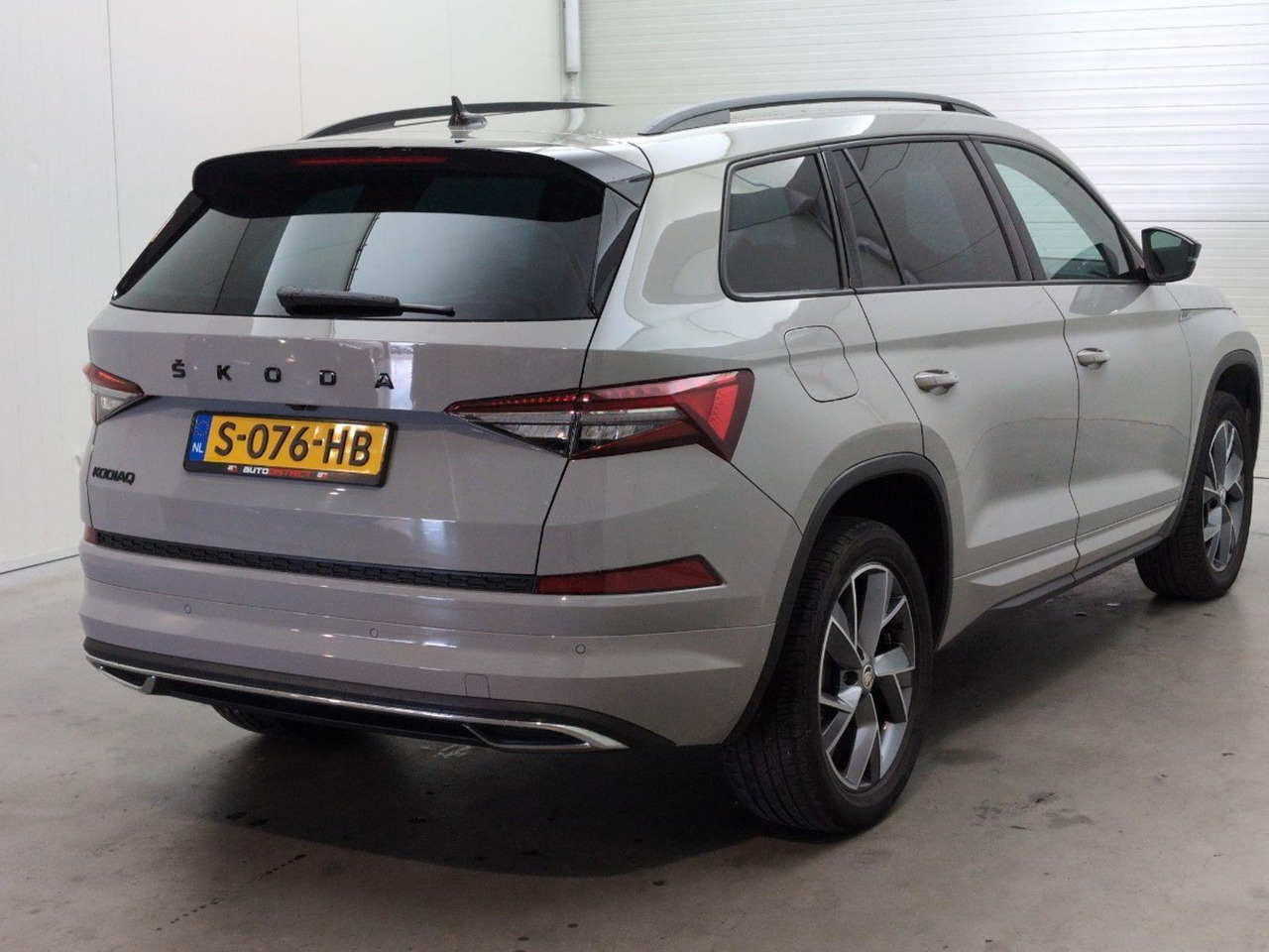 Skoda Kodiaq 1.5 TSI Sportline Business | 2023 | 87.432 km | Automaat | S076HB | NAP: Logisch - Внедорожник: фото 4 Skoda Kodiaq 1.5 TSI Sportline Business | 2023 | 87.432 km | Automaat | S076HB | NAP: Logisch - Внедорожник: фото 4