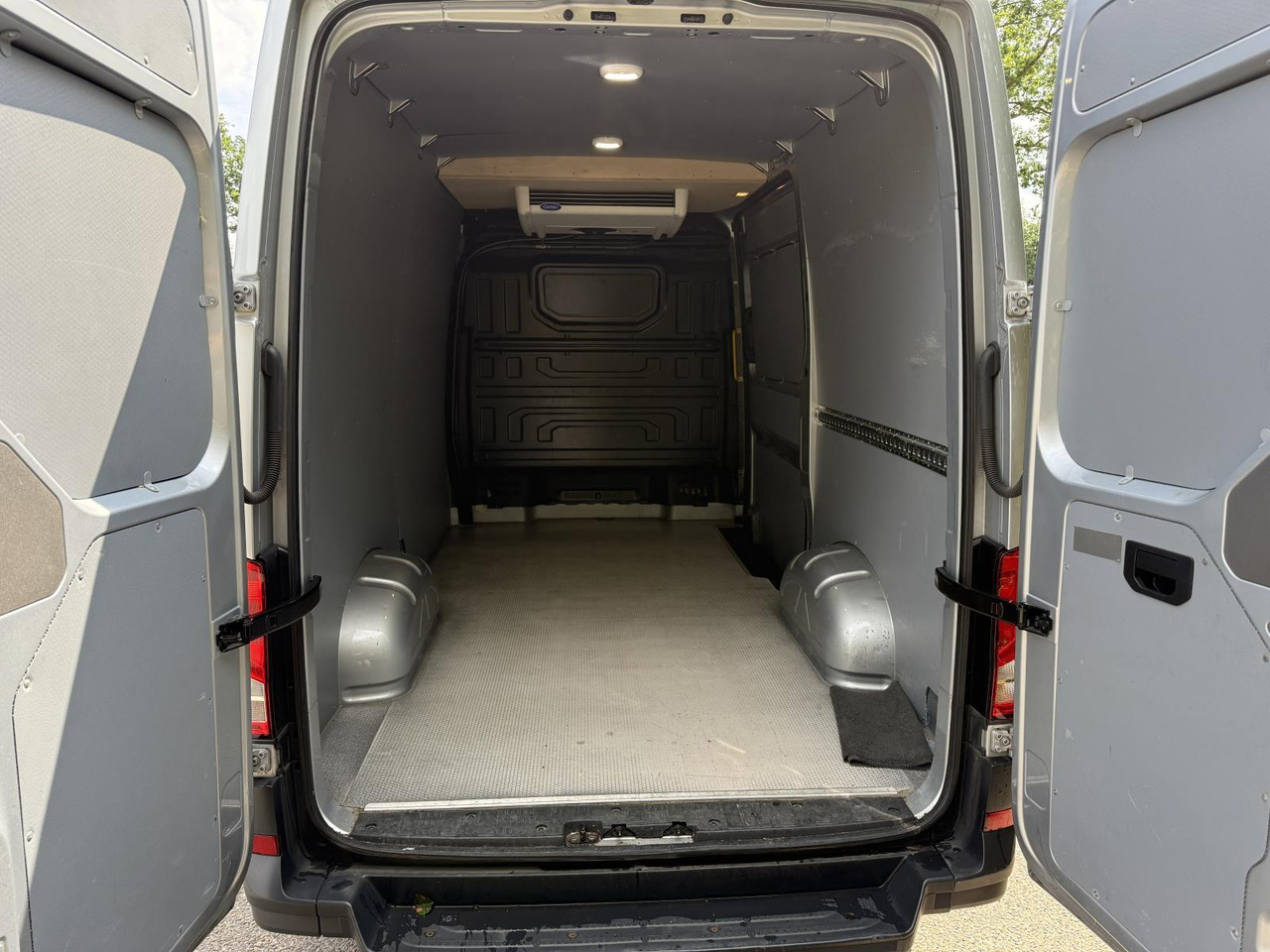Volkswagen Crafter | 35 2.0 TDI L3H3 Koelwagen | 2020 | 385.538 km | VHK-13-F - Фургон-рефрижератор: фото 4 Volkswagen Crafter | 35 2.0 TDI L3H3 Koelwagen | 2020 | 385.538 km | VHK-13-F - Фургон-рефрижератор: фото 4