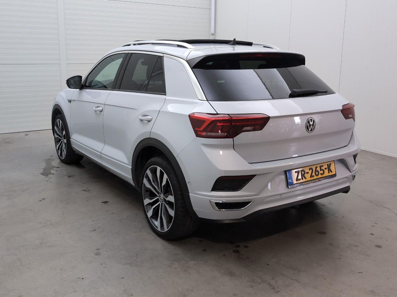 Volkswagen T-Roc 1.5 TSI Sport Business R | 2019 | 121.700 km | Automaat | ZR265K | NAP: Logisch - Внедорожник: фото 3 Volkswagen T-Roc 1.5 TSI Sport Business R | 2019 | 121.700 km | Automaat | ZR265K | NAP: Logisch - Внедорожник: фото 3