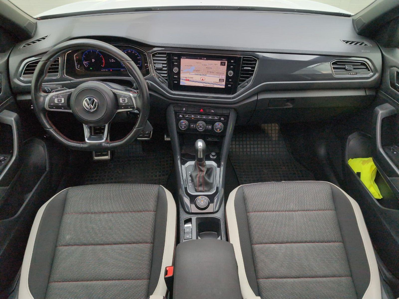 Volkswagen T-Roc 2.0 TSI 4Motion Sport Business R | 2019 | 123.691 km | Automaat | G028XS | NAP: Geen oordeel - Внедорожник: фото 5 Volkswagen T-Roc 2.0 TSI 4Motion Sport Business R | 2019 | 123.691 km | Automaat | G028XS | NAP: Geen oordeel - Внедорожник: фото 5