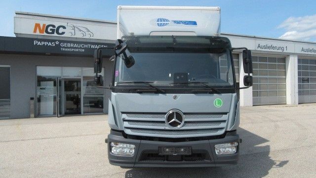 Mercedes-Benz 1224L Koffer LBW 2 to. Klima, neuer Tacho 4.1 - Грузовик с закрытым кузовом: фото 2 Mercedes-Benz 1224L Koffer LBW 2 to. Klima, neuer Tacho 4.1 - Грузовик с закрытым кузовом: фото 2