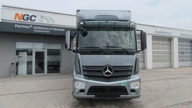 Mercedes-Benz Axor 1827L Koffer LBW - Грузовик с закрытым кузовом: фото 2 Mercedes-Benz Axor 1827L Koffer LBW - Грузовик с закрытым кузовом: фото 2