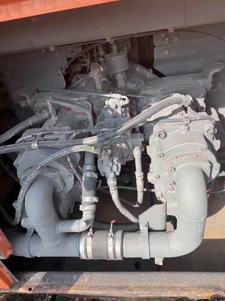 HITACHI 670LCH-5G - Экскаватор: фото 4 HITACHI 670LCH-5G - Экскаватор: фото 4