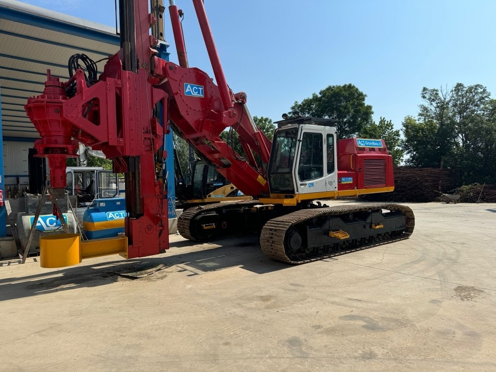 Буровая машина Liebherr R 942 Litronic: фото 1