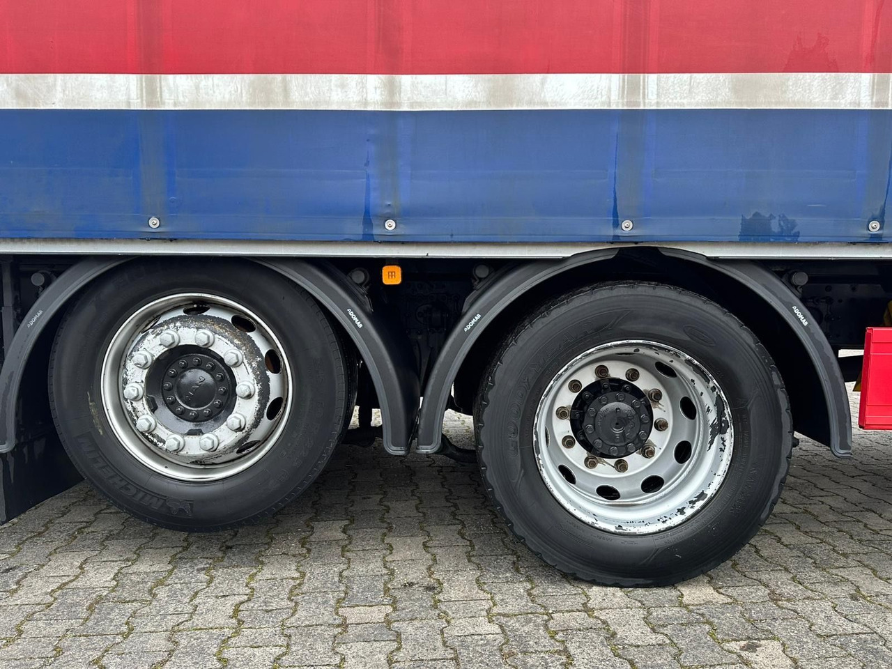 MAN TGM 26.340 L/LBW/2xAHK/LENKACHSE/18 PAL/3instock в лизинг MAN TGM 26.340 L/LBW/2xAHK/LENKACHSE/18 PAL/3instock: фото 10