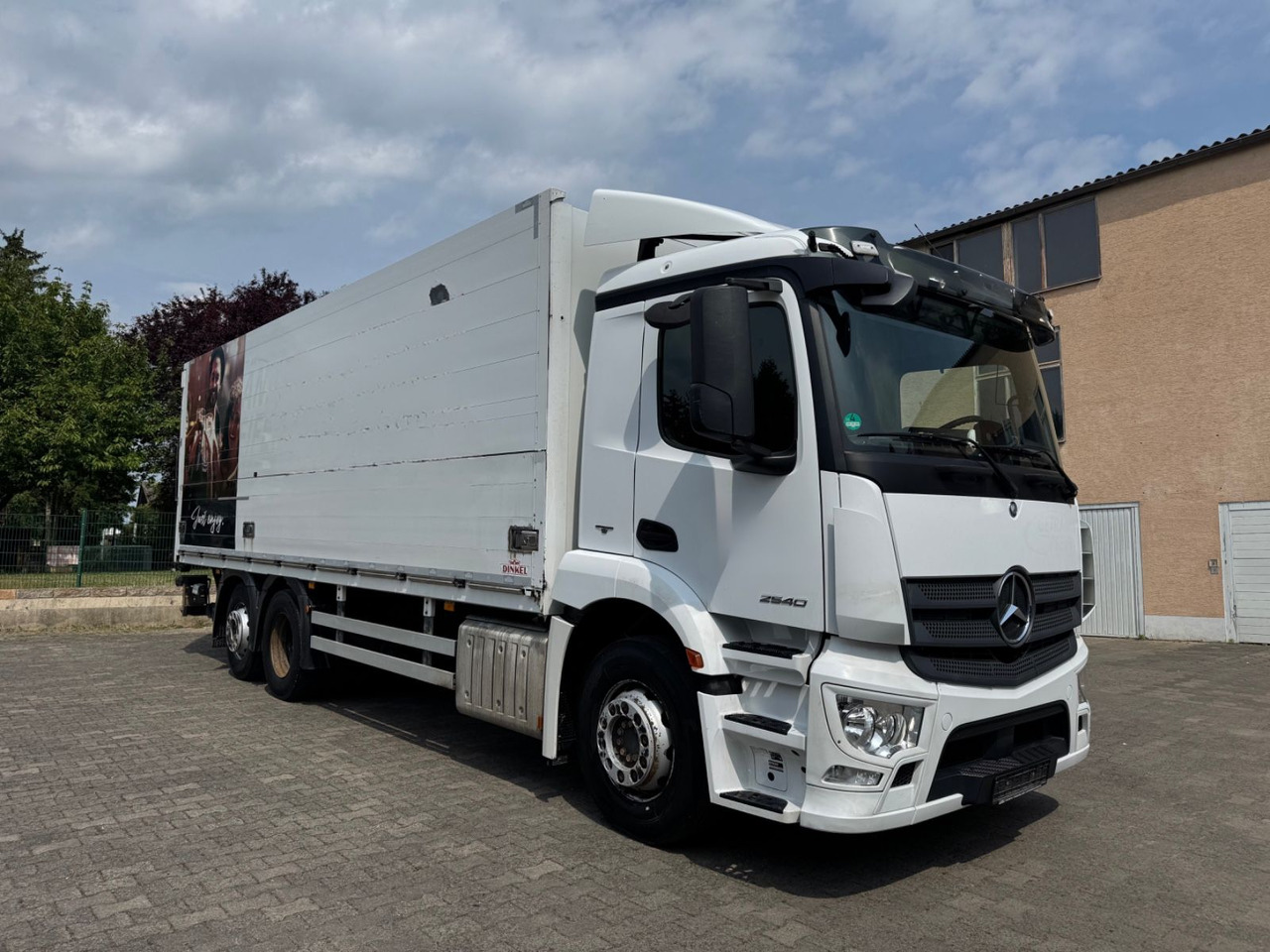 Mercedes-Benz 2540/LBW/2xAHK/Lenk-Lift/Kamera/4inStock - Грузовик для перевозки напитков: фото 3 Mercedes-Benz 2540/LBW/2xAHK/Lenk-Lift/Kamera/4inStock - Грузовик для перевозки напитков: фото 3
