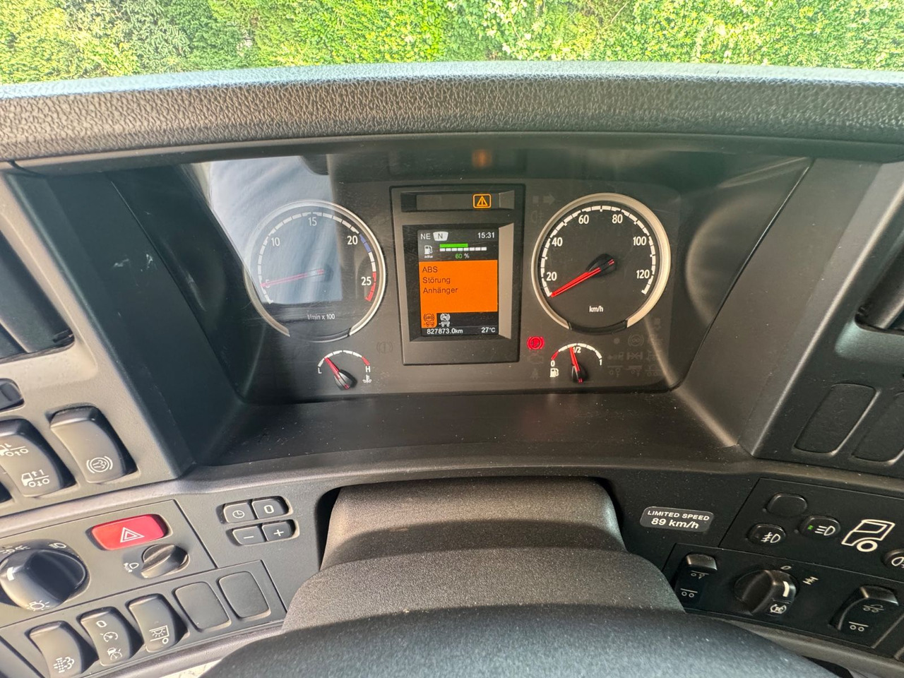 Scania R450/Kupplungspedal/6x2/2xBett/Top-Zustand! - Тентованный грузовик: фото 5 Scania R450/Kupplungspedal/6x2/2xBett/Top-Zustand! - Тентованный грузовик: фото 5