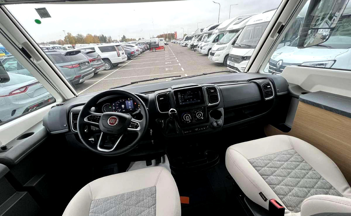 ADRIA Sonic 700DC - Интегрированный автодом: фото 4 ADRIA Sonic 700DC - Интегрированный автодом: фото 4