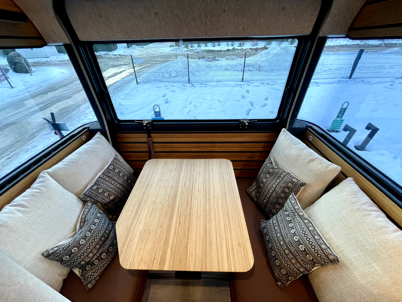 Hymer Venture S - Полуинтегрированный автодом: фото 4 Hymer Venture S - Полуинтегрированный автодом: фото 4