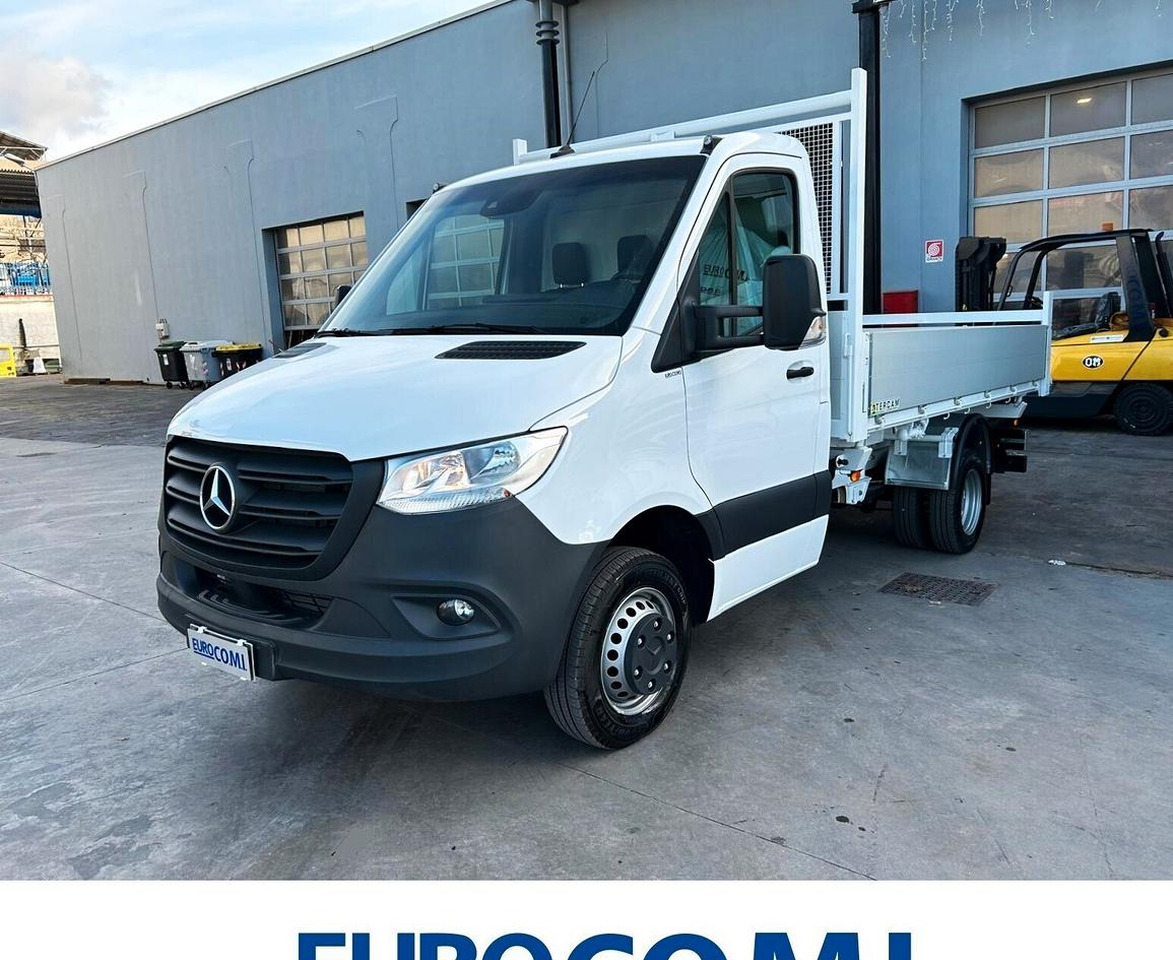 Mercedes 515 T 37/50 PRO Ribaltabile Tril. - Малотоннажный самосвал: фото 1 Mercedes 515 T 37/50 PRO Ribaltabile Tril. - Малотоннажный самосвал: фото 1