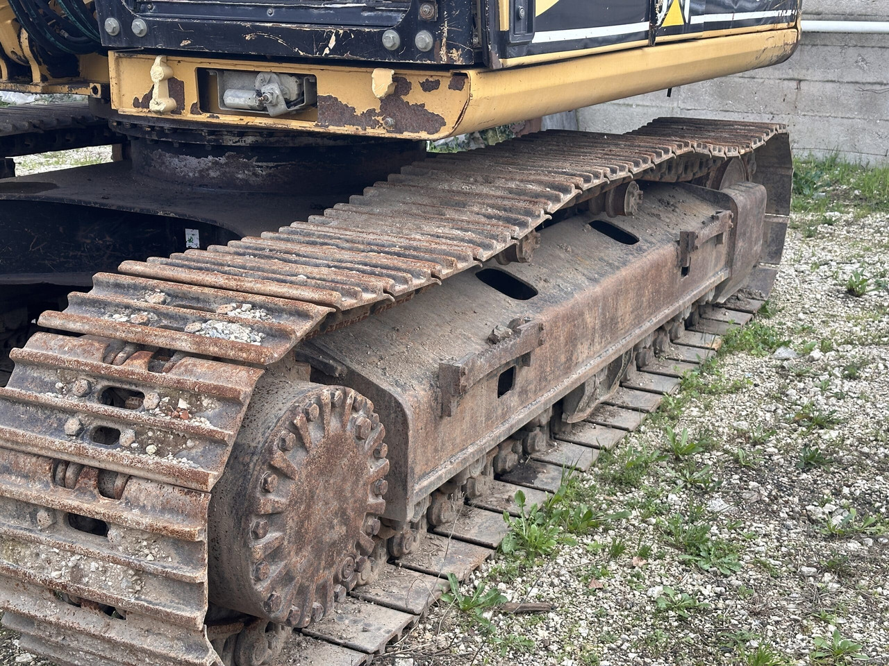 CAT 318B - Гусеничный экскаватор: фото 3 CAT 318B - Гусеничный экскаватор: фото 3