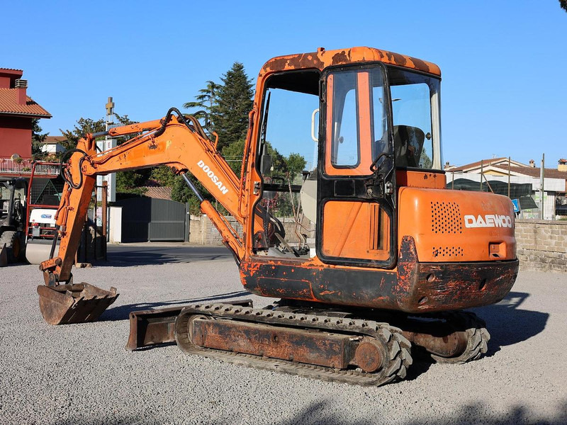 Doosan SOLAR035 - Мини-экскаватор: фото 3 Doosan SOLAR035 - Мини-экскаватор: фото 3