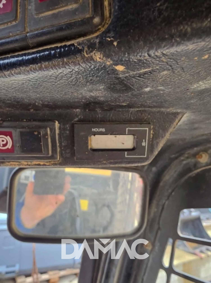 JCB 190HF - Мини-погрузчик с бортовым поворотом: фото 3 JCB 190HF - Мини-погрузчик с бортовым поворотом: фото 3