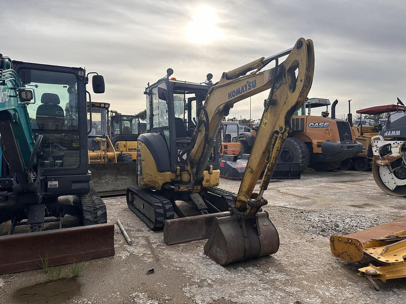 Komatsu PC30 - Мини-экскаватор: фото 3 Komatsu PC30 - Мини-экскаватор: фото 3