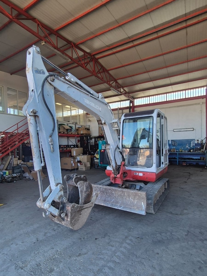 TAKEUCHI TB135 - Мини-экскаватор: фото 5 TAKEUCHI TB135 - Мини-экскаватор: фото 5