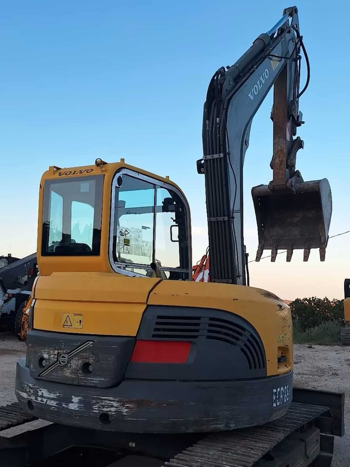 VOLVO ECR88 PLUS - Мини-экскаватор: фото 2 VOLVO ECR88 PLUS - Мини-экскаватор: фото 2