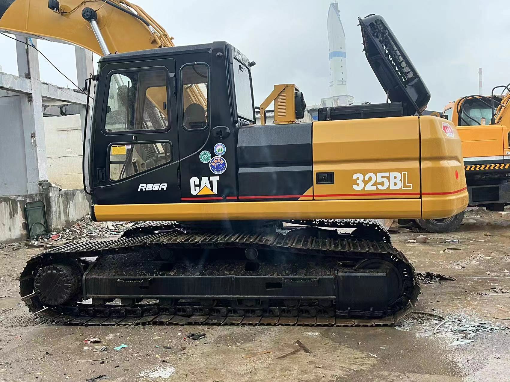 CATERPILLAR 325BL - Гусеничный экскаватор: фото 3 CATERPILLAR 325BL - Гусеничный экскаватор: фото 3