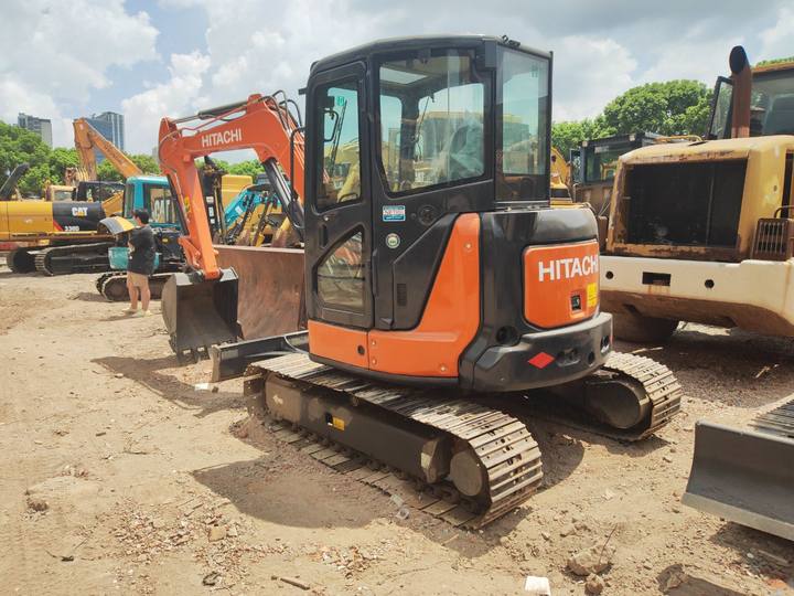 HITACHI ZX55USR - Мини-экскаватор: фото 1 HITACHI ZX55USR - Мини-экскаватор: фото 1