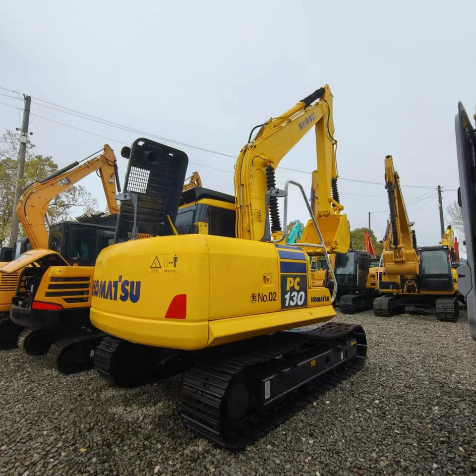 KOMATSU PC130-7 - Гусеничный экскаватор: фото 4 KOMATSU PC130-7 - Гусеничный экскаватор: фото 4