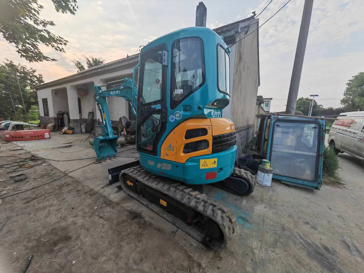 KUBOTA U30 - Мини-экскаватор: фото 1 KUBOTA U30 - Мини-экскаватор: фото 1