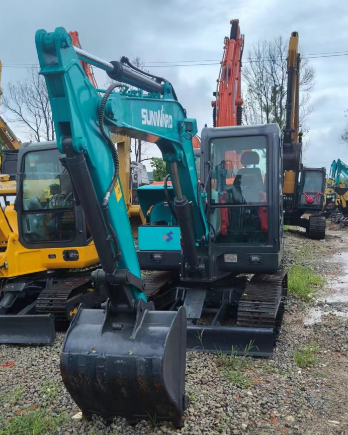 SUNWARD SWE 60E - Мини-экскаватор: фото 2 SUNWARD SWE 60E - Мини-экскаватор: фото 2