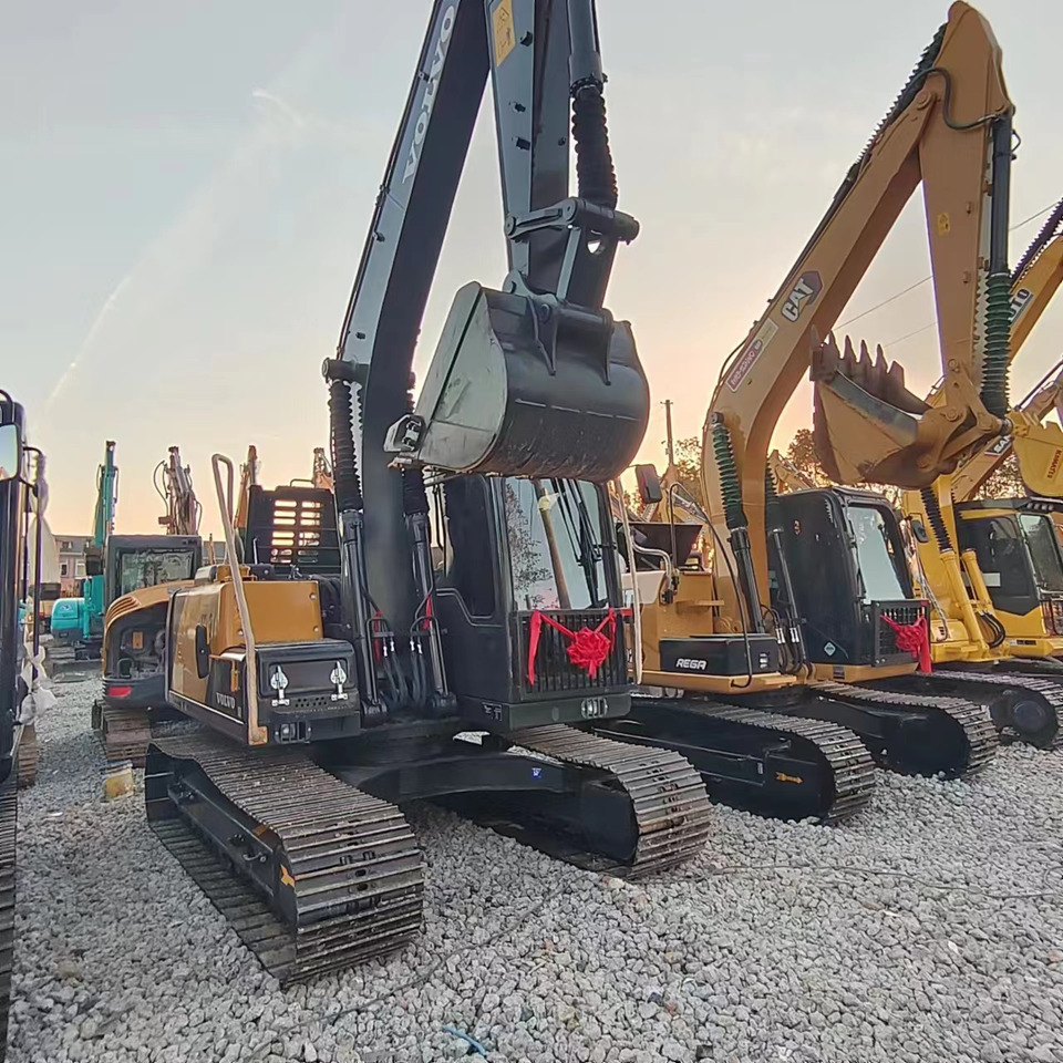 VOLVO EC140 - Гусеничный экскаватор: фото 2 VOLVO EC140 - Гусеничный экскаватор: фото 2