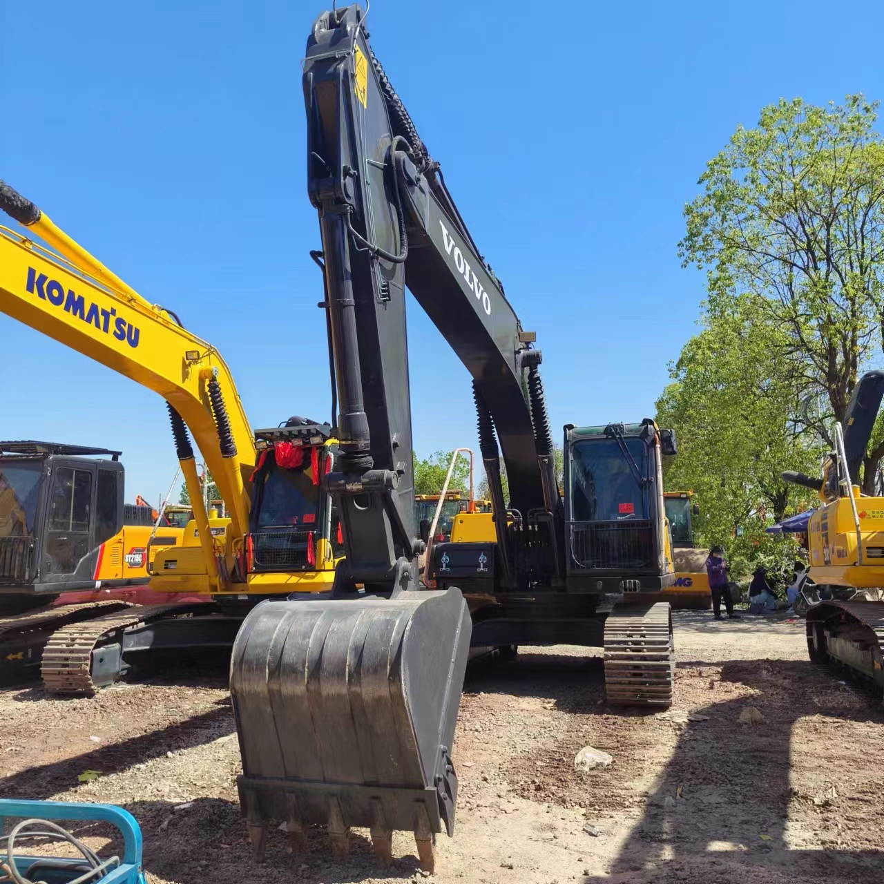 VOLVO EC210 - Гусеничный экскаватор: фото 2 VOLVO EC210 - Гусеничный экскаватор: фото 2