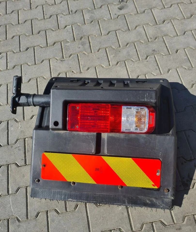 BŁOTNIK KOMPLETNY PRAWY TYŁ LAMPA CHLAPACZ MOCOWANIE FORD F-MAX CARGO - Крыло: фото 1 BŁOTNIK KOMPLETNY PRAWY TYŁ LAMPA CHLAPACZ MOCOWANIE FORD F-MAX CARGO - Крыло: фото 1