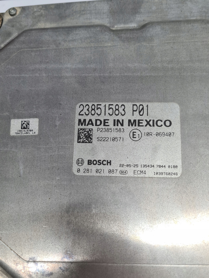 BOSCH KASETA KOMPUTER SILNIKA TURBO COMPOUND I-SAVE RENAULT GAMA T RANGE 23851583 - Блок управления для Грузовиков: фото 5 BOSCH KASETA KOMPUTER SILNIKA TURBO COMPOUND I-SAVE RENAULT GAMA T RANGE 23851583 - Блок управления для Грузовиков: фото 5