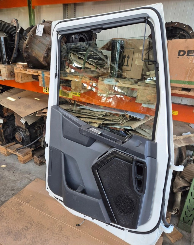DRZWI KOMPLETNE LEWE RENAULT GAMA T K C RANGE ORYGINALNE - Дверь и запчасти: фото 4 DRZWI KOMPLETNE LEWE RENAULT GAMA T K C RANGE ORYGINALNE - Дверь и запчасти: фото 4